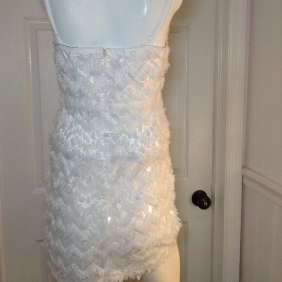 Just Me, "S", White, Lined Sequined Flapper-esque dress; Cocktail Party, Couture - Picture 4 of 6